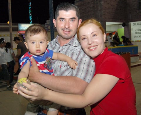 05092012 JOSé , Francisco y Tania.