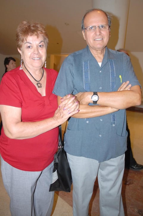 05092012 GUILLERMINA  y Juan Cervantes.