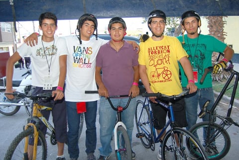 06092012 RICARDO , Raúl, Uriel, Igor y Carlos.