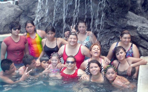 Vacaciones de la fam.Espinoza Magallanes, Gómez, Sanchez..tías y primos verano 2012...