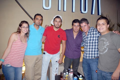 08092012 BESSIE , Benny, Diego, Jorge Luna, Ali y Carlos Olmos.