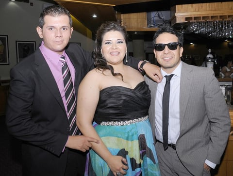 11092012 TOMáS  Urbina, Elizabeth Limones y Rod Favela.