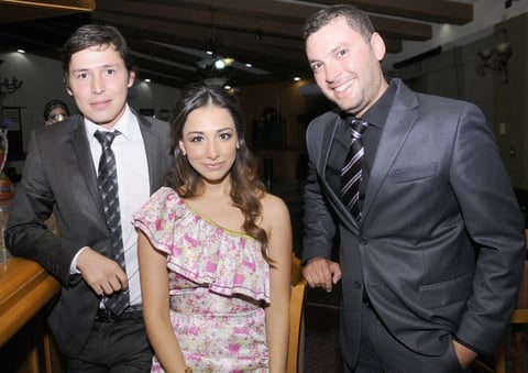 11092012 SEBASTIáN  Larralde, Gilda Magallanes y Roberto García.