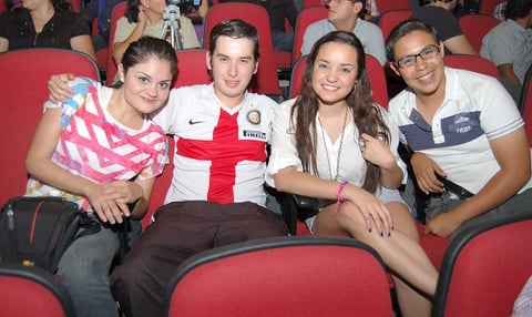 10092012 MARIANA , Ricardo, Valeria y Paco.