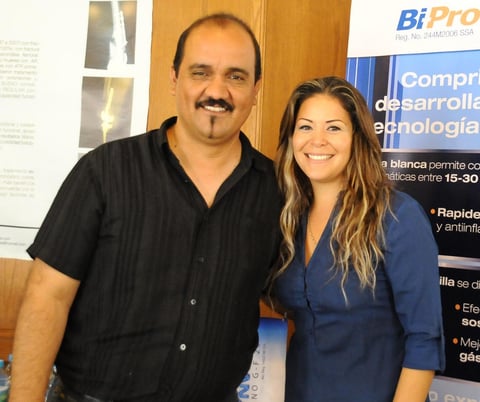 09092012 JOSé  Luis Martínez, Guadalupe Chávez, Abraham de León, Rafael Ortega, Miriam Soto e Israel Hernández.