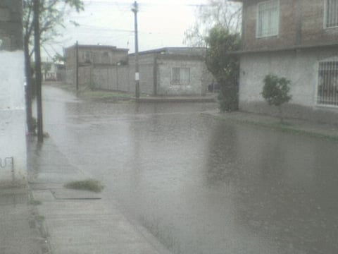Félix Rivas captó como quedó la calle donde se encuentra ubicada su casa.