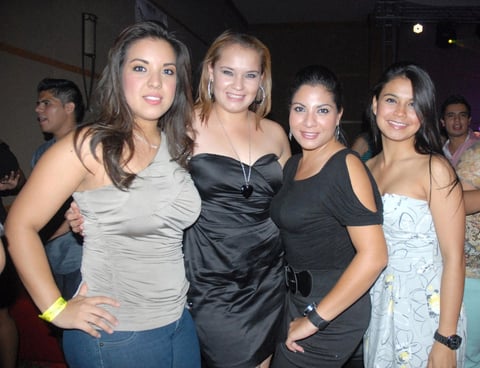 14092012 ANGéLICA , Paola, Vera y Pamela.