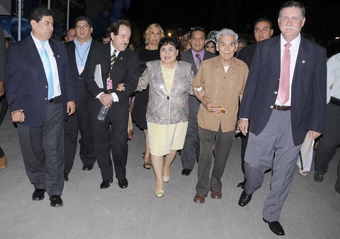 12092012 GUILLERMO  Contreras, Ricardo Ruiz, Ignacio Méndez, Carmelita Salinas, Roberto Salinas y Donato Gutiérrez.