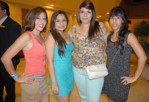 15092012 CUMPLEAñOS.  Ale, Talía, Pamela y Marely, se divirtieron, en una fiesta temática.