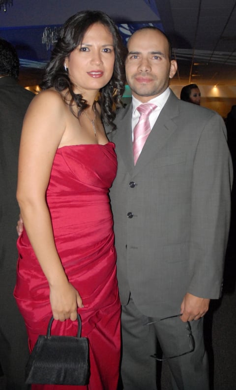 15092012 SANDRA  y Carlos.