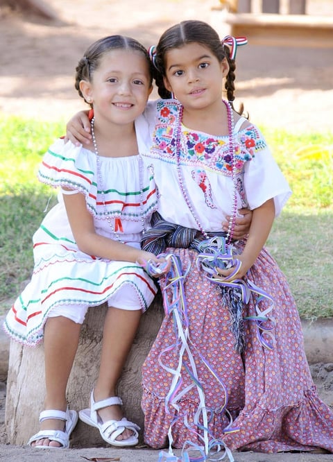 16092012 MARíA ISABEL  y Natalia.