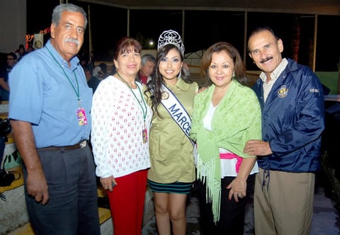18092012 EN LA FERIA. Toño, Perlita, Marcela, Chepis y Raúl.