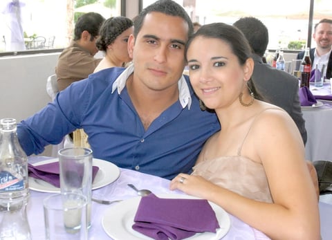 18092012 GERARDO  Adame y Ana de Adame.