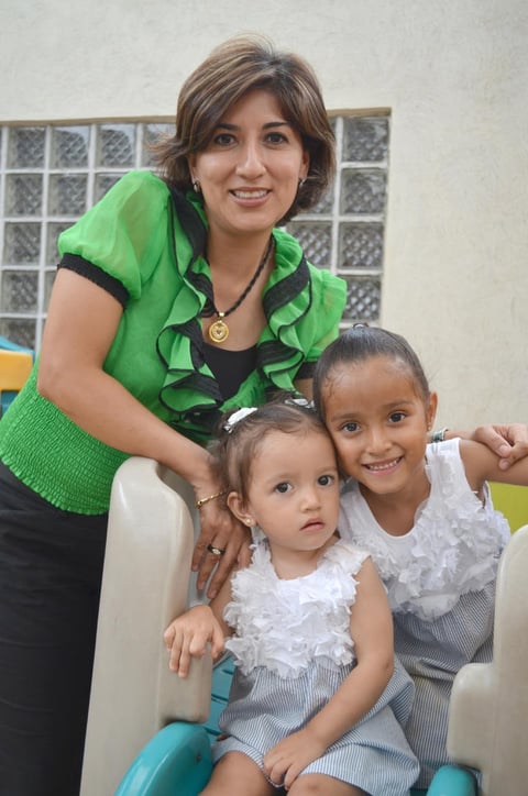 20092012 LEO , Jimena y Fanny.