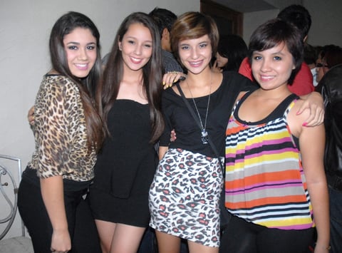 21092012 IRAM,  Vanessa, Mariana y Sandy.
