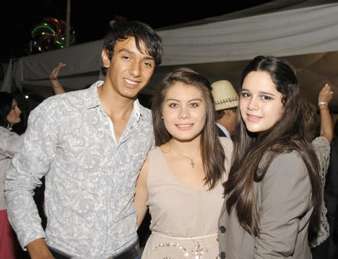 22092012 GUILLERMO , Edna y Daniela.