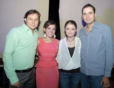 23092012 JOSé  y Talía Gutiérrez, Ana Cruz y Jesús Sotomayor.