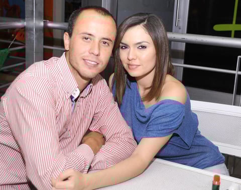 24092012 GUILLERMO  Rodríguez y Alejandra Ruelas.