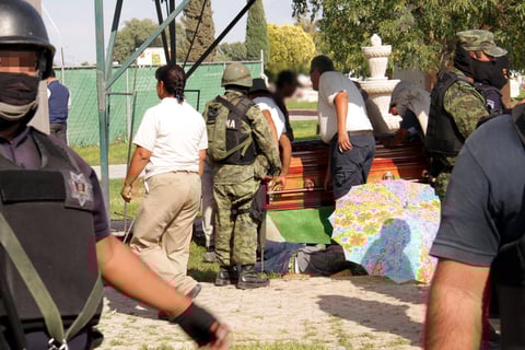 En dicho lugar se hicieron presentes fuerzas federales y militares, asi como autoridades locales y estatales.