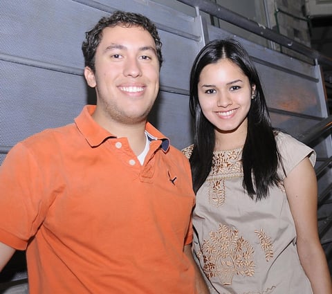 25092012 EN PAREJA  Raymundo y Damaris.