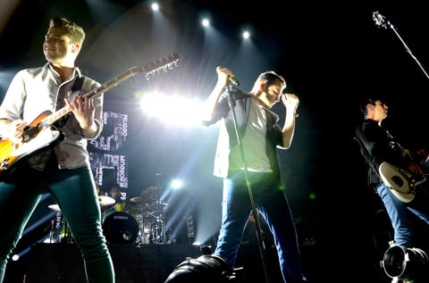 Con una buena respuesta del público, se presentó la agrupación Reik en el
Coliseo Centenario de Torreón con su gira ‘Peligro’.