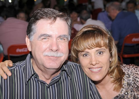 30092012 DONATO  y Paty.