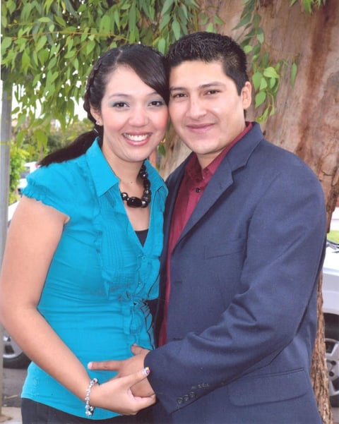 30092012 EN PAREJA.  Jazmín y Roberto.