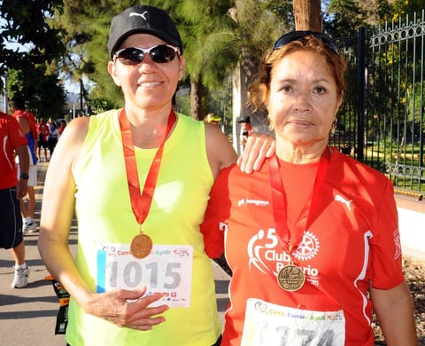 02102012 EMMA  Saldaña y Laura Gurrola.