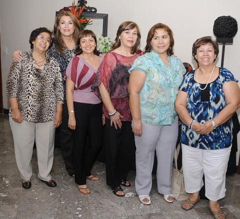 04102012 ASAMBLEA DE JARDINERÍA.  Lety, Fina, Ana Luisa, Clelia, María Elena y Jose.