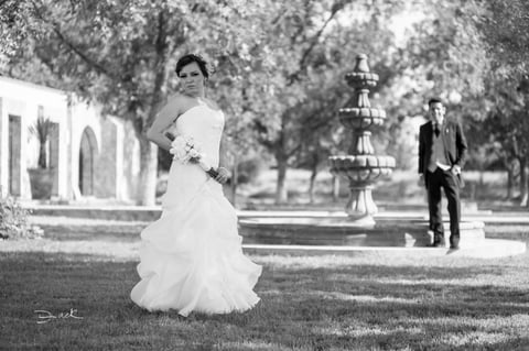 SRITA. LAURA Patricia Solís Macías, el día de su boda con el Sr. Salvador Ernesto Chavarría Ramos.