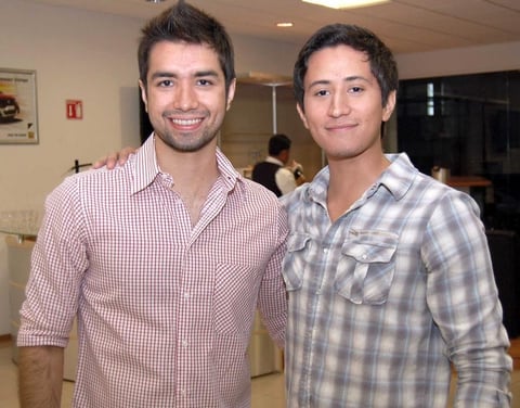 06102012 EN PRESENTACIóN.  Sergio y Daniel.