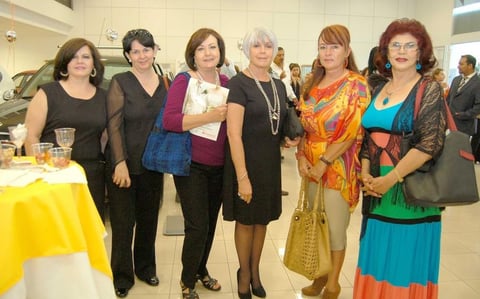 06102012 ANA CARMEN , Gaby, María Isabel, Rebeca, Michelena y Lourdes.