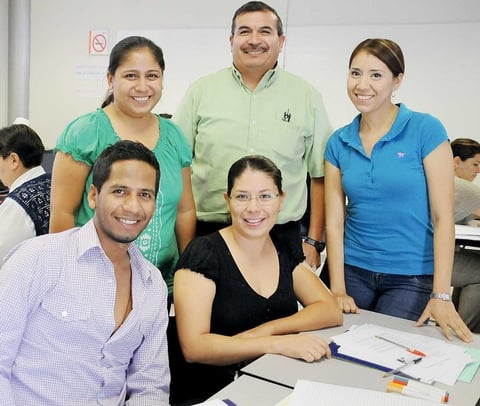 08102012 MARíA  Guadalupe, Miguel, Edith, Servando y Nora.