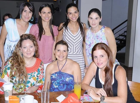 Bety, Cecy, Dany, Lore, Jaqui, Leo y Lily.