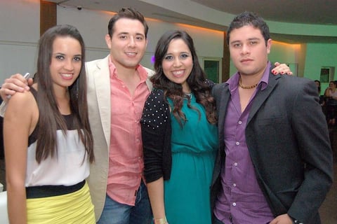 11102012 DENISSE,  Luis Mario, Adriana y Miguel Ángel.