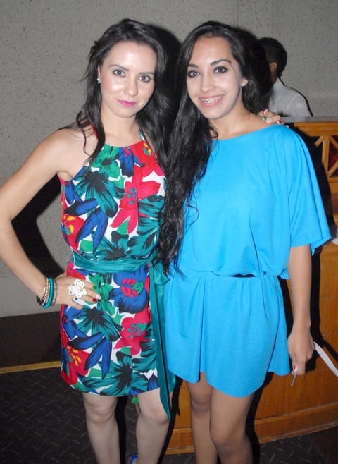 11102012 EN FESTEJO.  Ileana y Brenda.