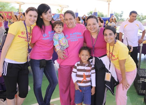 12102012 ALEJANDRA , Anahí, Blanca, Victoria, Cecy, Zaira y André.