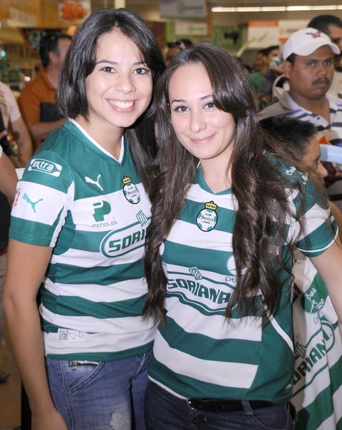 14102012 IVONNE  Loera y Ruth Velez.