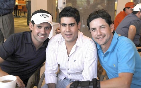15102012 EN EL CLUB.  Ricardo, Geri y Frank.