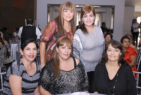 14102012 LORENA , Luly, Elena, Lilia y Rocío.