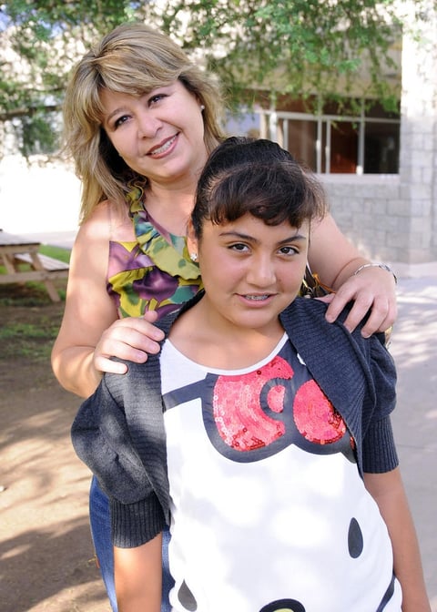 14102012 MóNICA  y Sofía Jiménez.