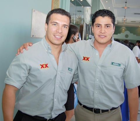 17102012 EN CONFERENCIA.  Armando Saavedra y Alfredo reyes.