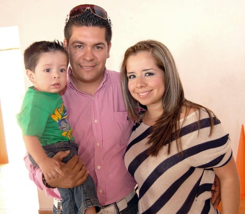 17102012 MATíAS , Emmanuel Mesta y Cristina Carrillo.