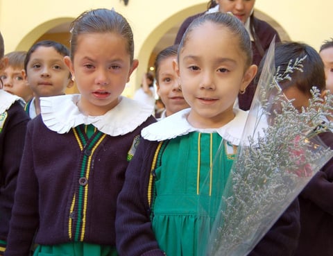 17102012 ANDREA  y Karine.
