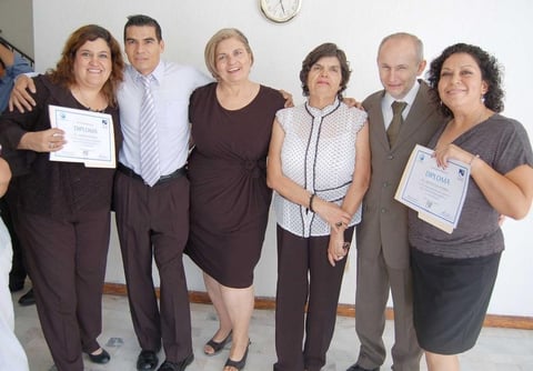 18102012 GEORGINA,  Raúl, Martha, Elba, Germán y Margarita.