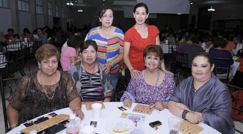 21102012 IVONNE,  Coyo, Liva, Yolita, Rosy y Nidia.