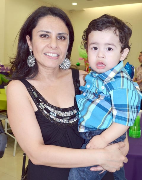 22102012 LYDIA  García y Stefano.