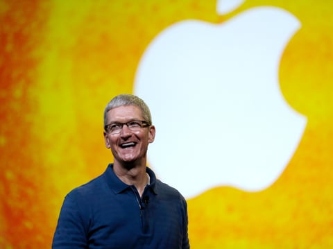 Apple se rehúsa a rebajarse al nivel de sus rivales en el mercado de las computadoras tipo tableta, ya que su nuevo y más pequeño iPad tendrá un precio muy superior al de la competencia.
