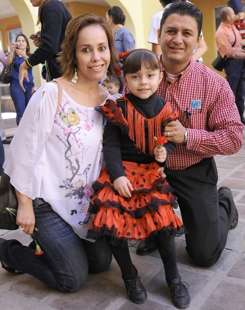 26102012 DIANA,  Sofía y Marlon.