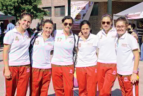 29102012 NATALIA , Majo, Mariela, Cristy, Maru y Denisse.